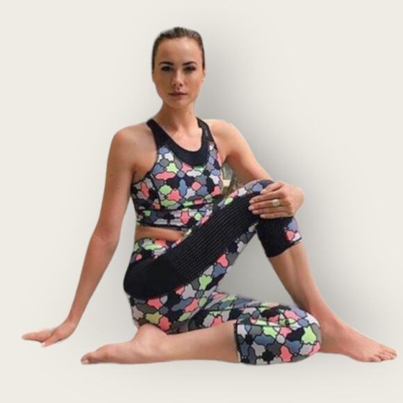 Sweaty Betty Athletic Crop Tank Top | Small | Geometric Print | Yoga Athleisure - Picture 9 of 9